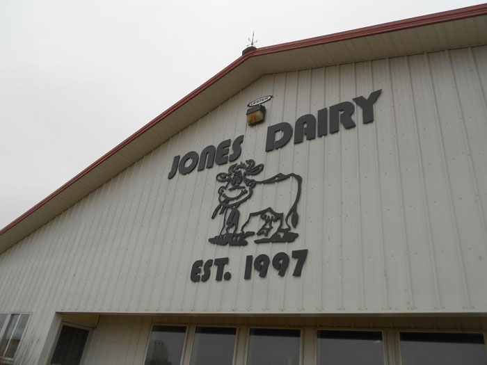 Jones Dairy in Spencer, Iowa is home to 700 Jersey cows. Aaron (Jones) Titterington farms with her parents, sister and brother. She works as the herdswoman and also takes the lead on calf care.